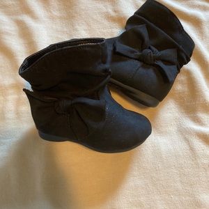 Baby Girl Black Boots Size 4